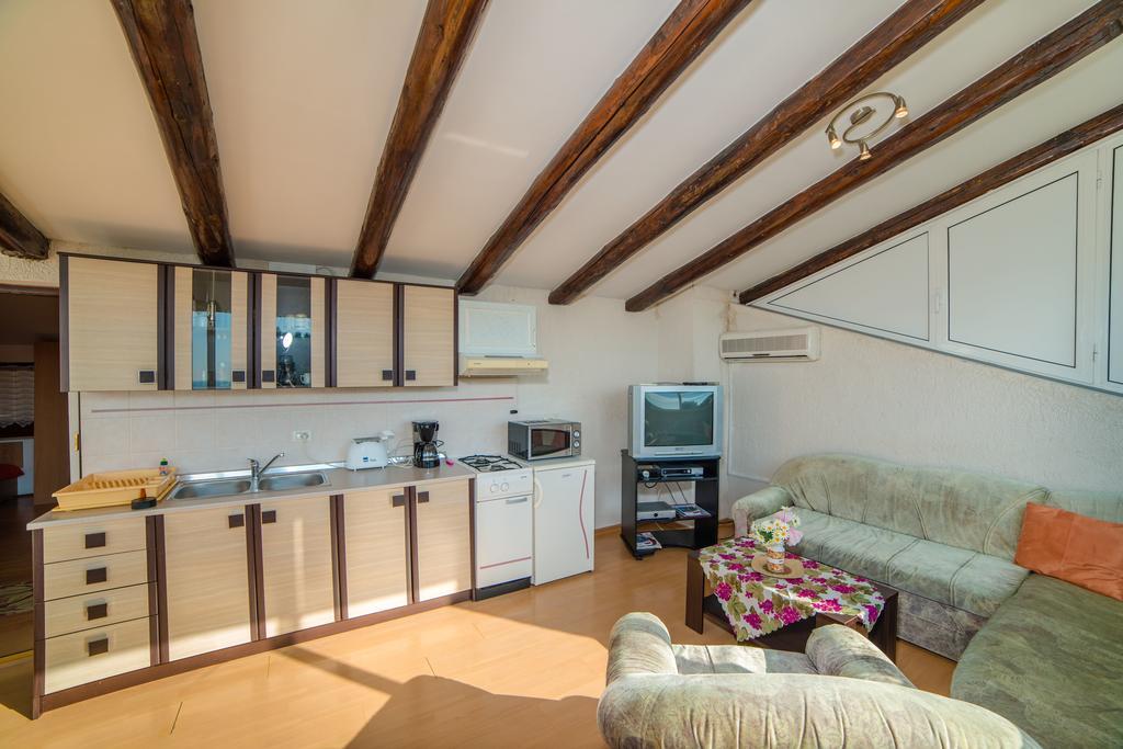 Apartments Daria روفينج الغرفة الصورة