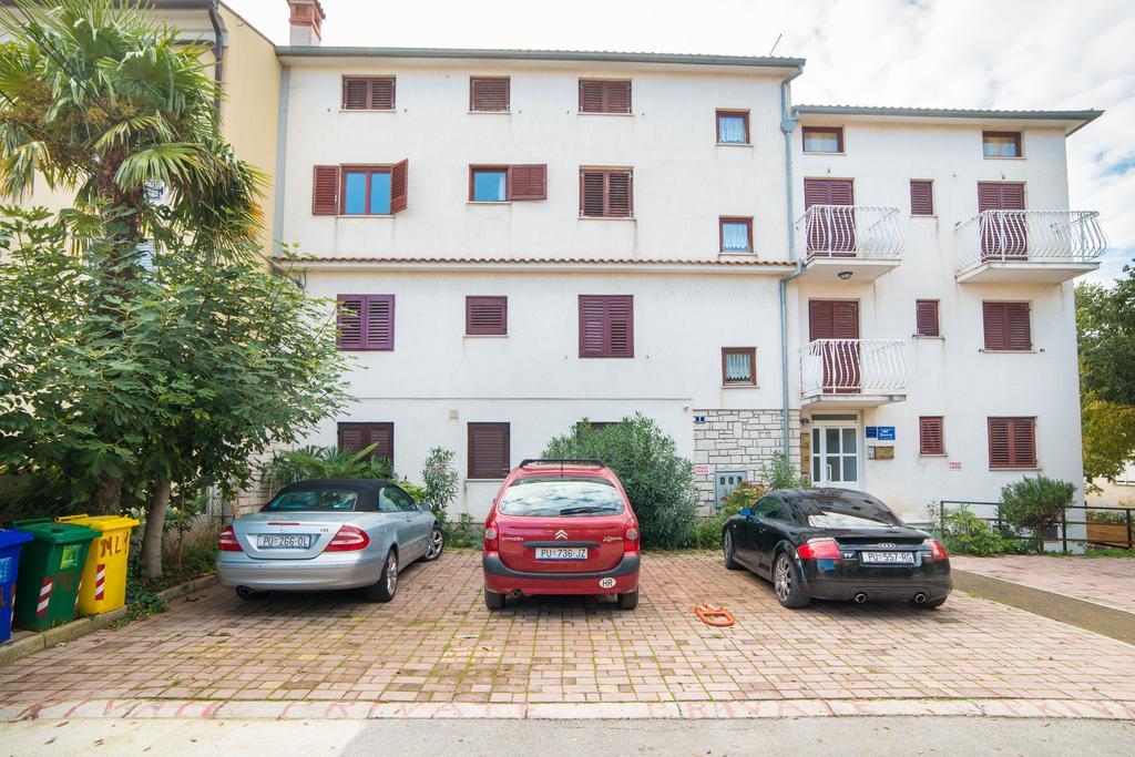 Apartments Daria روفينج المظهر الخارجي الصورة